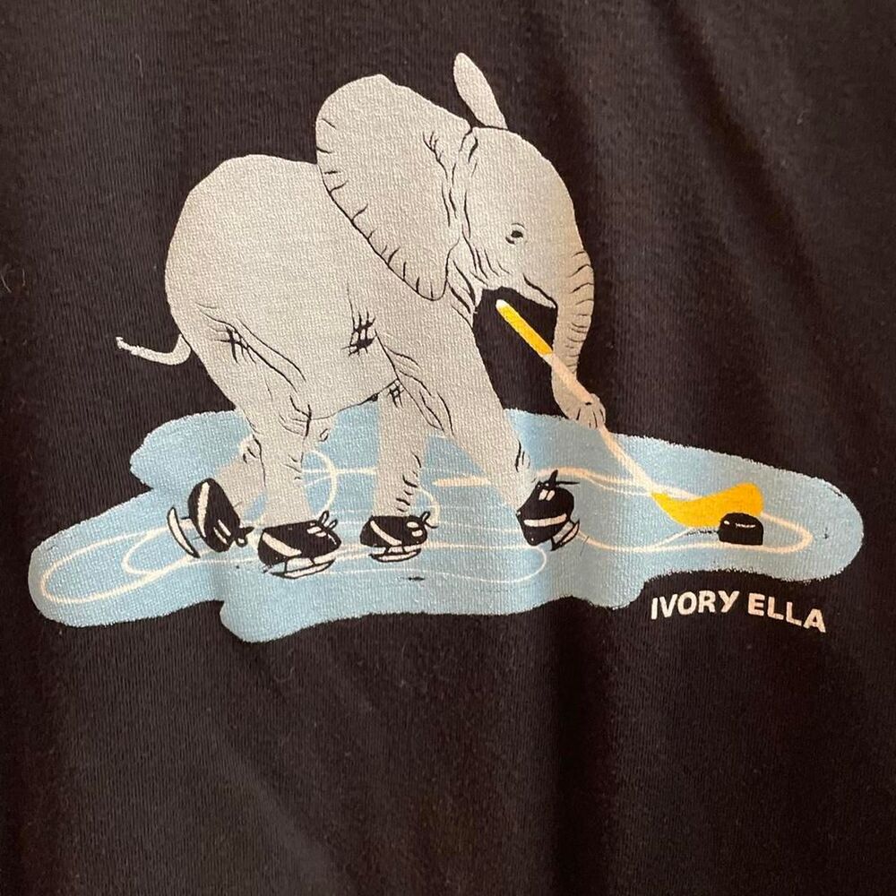 Ivory-ella Women's Black and Navy T-shirt